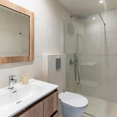 아파트 Sunlit Luxury Apartment, Rhodes *